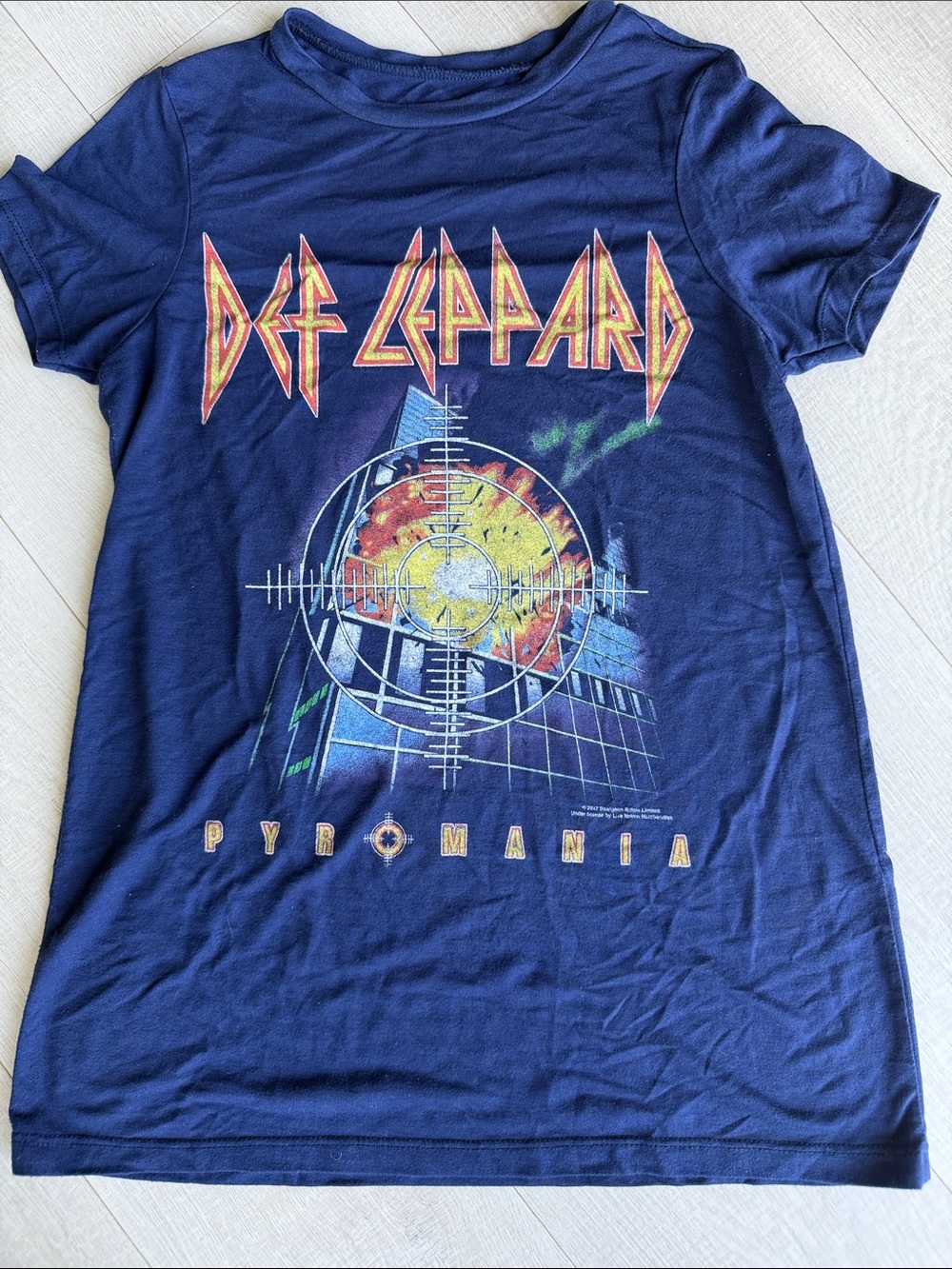 Def Leopard blue t shirt. Pyromania Small